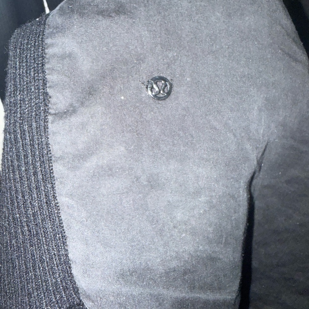 Lululemon Still At Ease Wrap in Black Size 8 - Picture 8 of 8